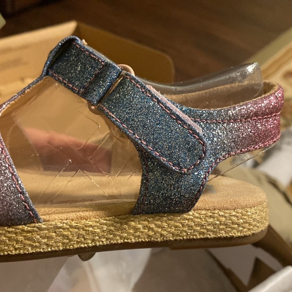 Colorful sandals - Picture 8 of 9